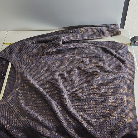 Torrid Sweater Womens Size 4 cheetah blouse knit sweater ribbed Ballon sleeves - Picture 5 of 9